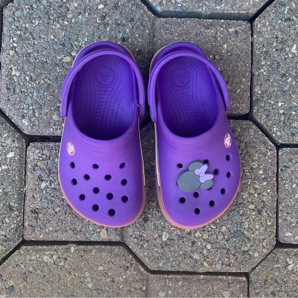 Crocs girls purple and pink clogs slip on. Size 6-7. Used - Picture 1 of 9